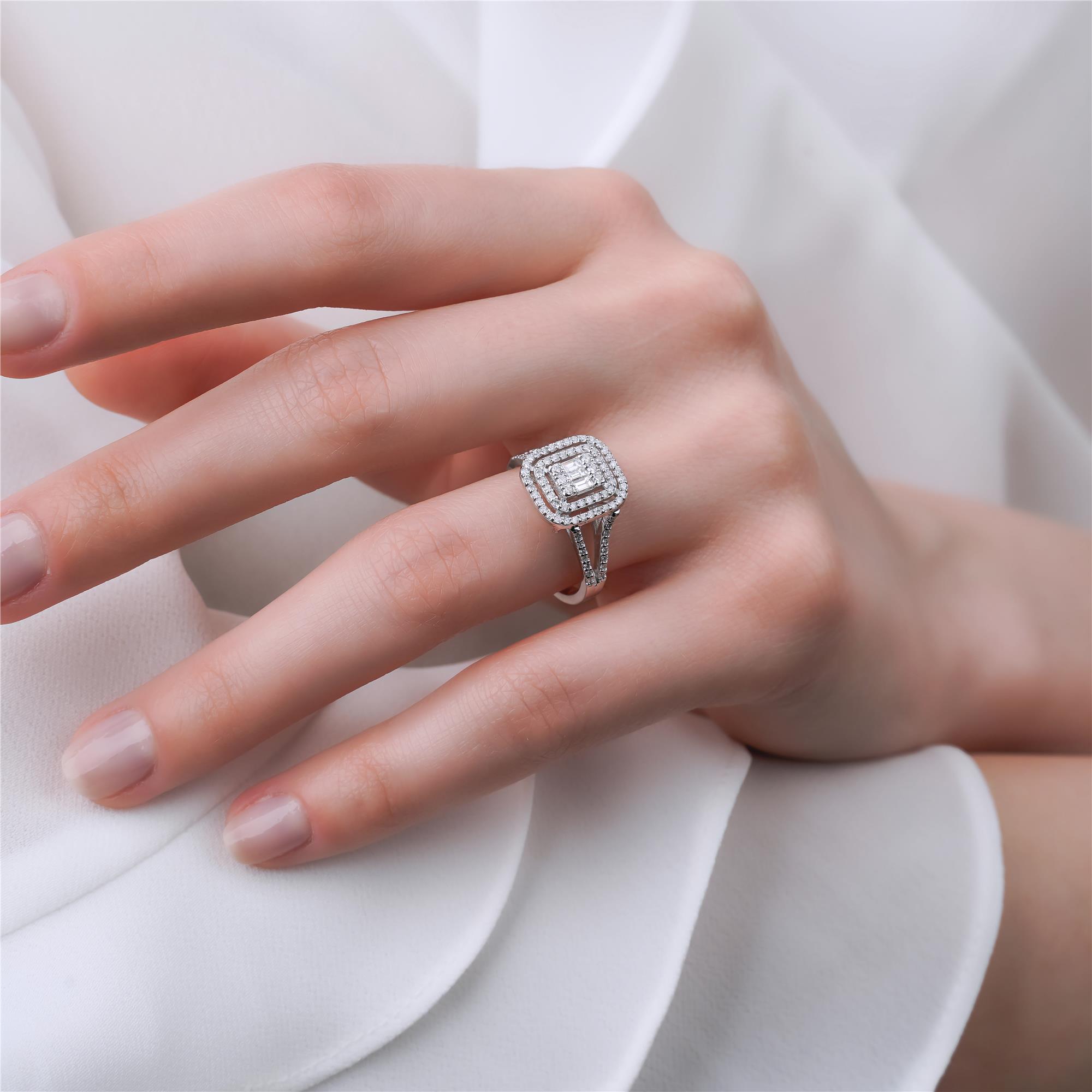 0.50 Karat Baget Pırlanta Yüzük