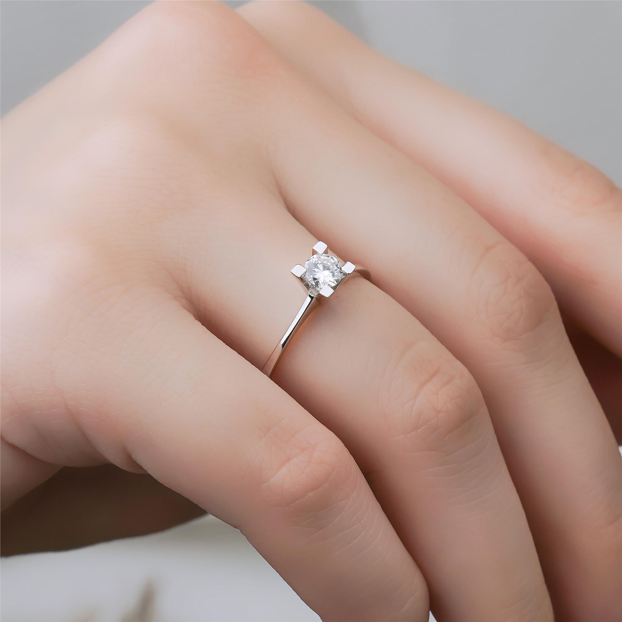 0.50 Karat Pırlanta Tektaş Yüzük